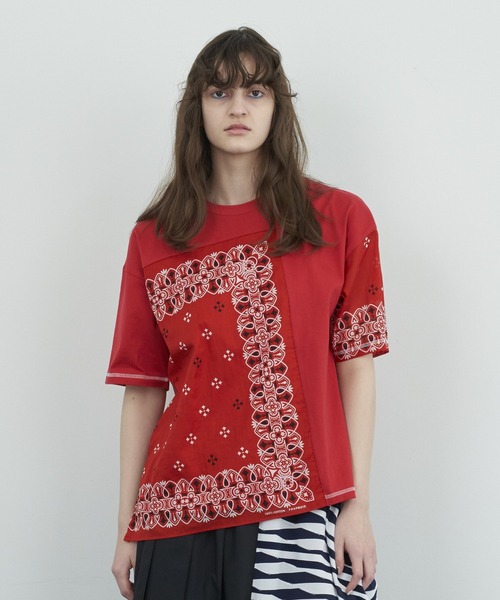 FRAPBOIS(フラボア)の「バンダナT(Tシャツ/カットソー・レディース・ブラック/レッド・2/1)」の1枚目の写真