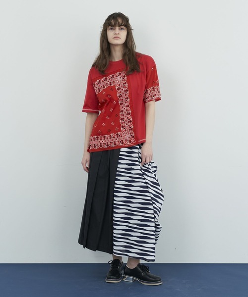 FRAPBOIS(フラボア)の「バンダナT(Tシャツ/カットソー・レディース・ブラック/レッド・2/1)」の11枚目の写真