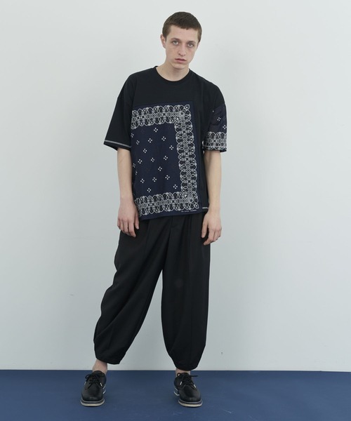 FRAPBOIS(フラボア)の「バンダナT(Tシャツ/カットソー・レディース・ブラック/レッド・2/1)」の22枚目の写真