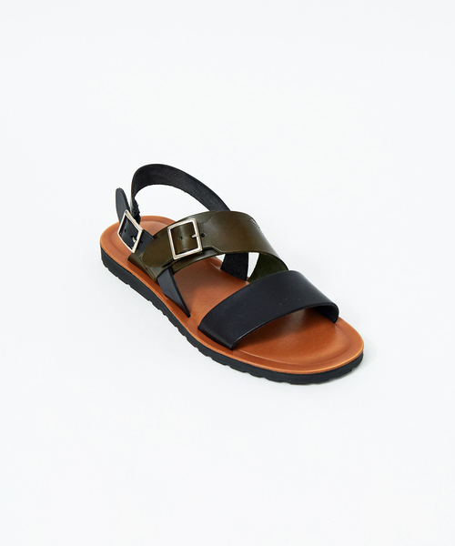 alfredoBANNISTER（アルフレッドバニスター）の「バックル ストラップ レザーサンダル（サンダル・メンズ・ブラック/ホワイト/カーキ・39/40/41/42/43）」の3枚目の写真