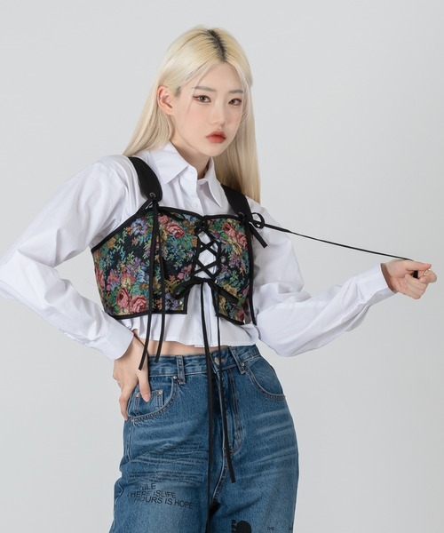 FOLLOWIN(フォロウィン)の「フラワーパターンツイストコルセットタンクトップキャミソール(キャミソール・レディース・ブラック・FREE)」の10枚目の写真