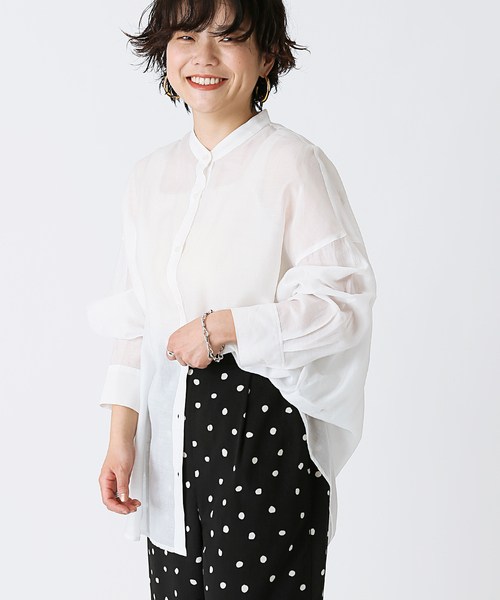 B.C STOCK（ベーセーストック）の「シアースタンドシャツ◆（シャツ/ブラウス・レディース・ホワイト/ブラウン/ブルー系その他・FREE）」の2枚目の写真