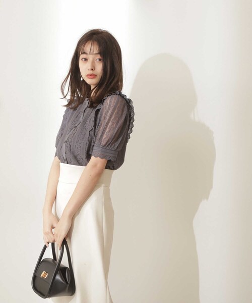 PROPORTION BODY DRESSING(プロポーションボディドレッシング)の「ストライプレースBLⅡ / 1212110902(シャツ/ブラウス・レディース・ダークグレー/オフホワイト/パープル/グリーン/ブラック・SMALL/MEDIUM)」の11枚目の写真