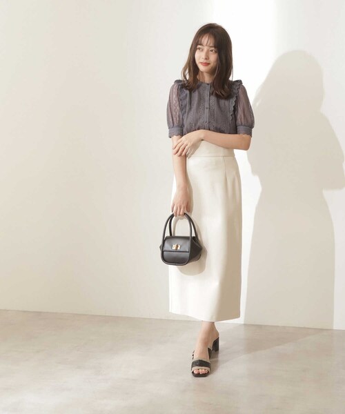 PROPORTION BODY DRESSING(プロポーションボディドレッシング)の「ストライプレースBLⅡ / 1212110902(シャツ/ブラウス・レディース・ダークグレー/オフホワイト/パープル/グリーン/ブラック・SMALL/MEDIUM)」の12枚目の写真