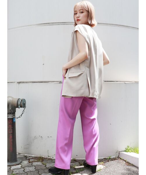 MURUA（ムルーア）の「ドビークロスルーズベスト【セットアップ着用可能】（ベスト・レディース・ブラック/ベージュ/ブルー・FREE）」の16枚目の写真