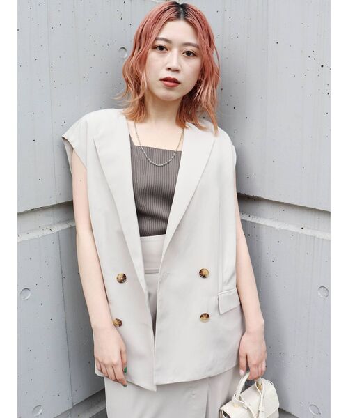 MURUA（ムルーア）の「ドビークロスルーズベスト【セットアップ着用可能】（ベスト・レディース・ブラック/ベージュ/ブルー・FREE）」の18枚目の写真