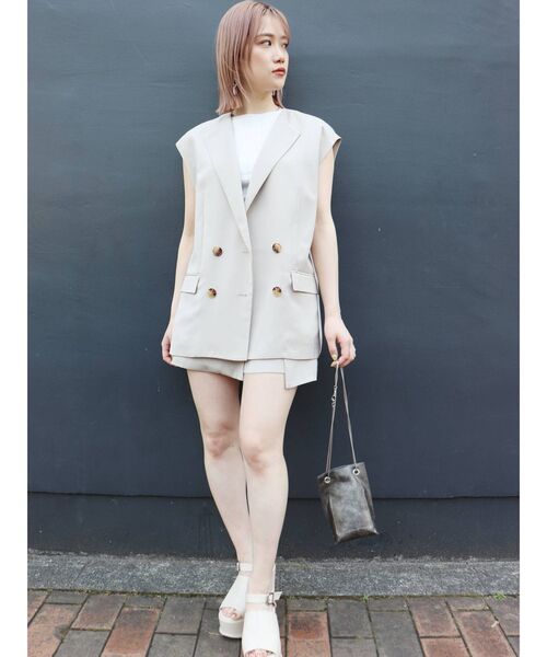 MURUA（ムルーア）の「ドビークロスルーズベスト【セットアップ着用可能】（ベスト・レディース・ブラック/ベージュ/ブルー・FREE）」の13枚目の写真