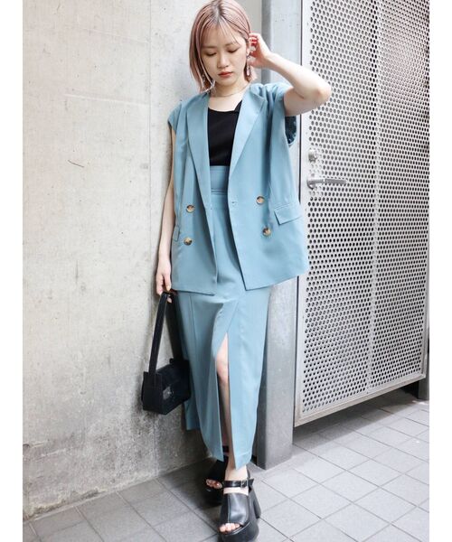 MURUA（ムルーア）の「ドビークロスルーズベスト【セットアップ着用可能】（ベスト・レディース・ブラック/ベージュ/ブルー・FREE）」の8枚目の写真