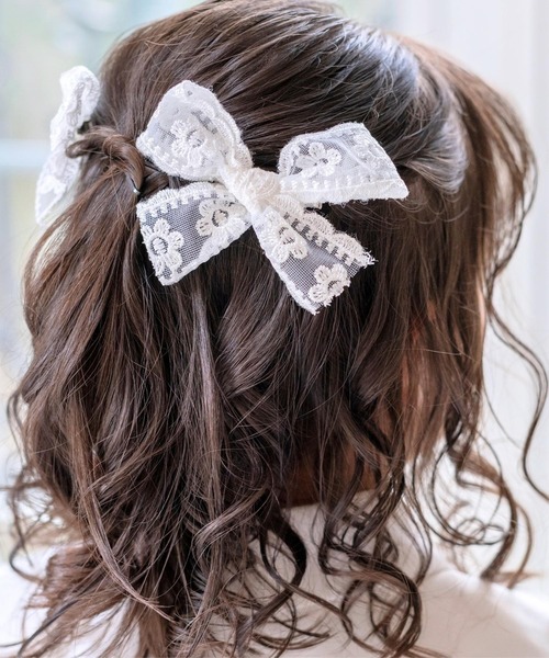 Catherine Cottage（キャサリンコテージ）の「レースリボンヘアクリップ 2個セット（バレッタ/ヘアクリップ・キッズ・ベージュ/ピンク/ミント/ライラック/ホワイト・FREE）」の2枚目の写真