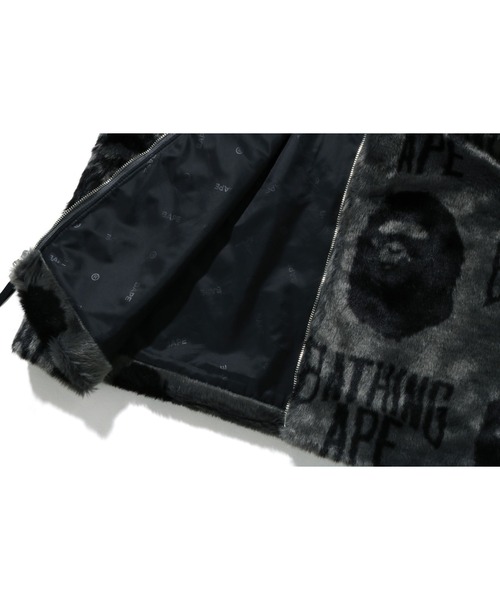 A BATHING APE 黒ファーコート A BATHING APE（アベイシングエイプ）の「B BOY FUR JACKET M