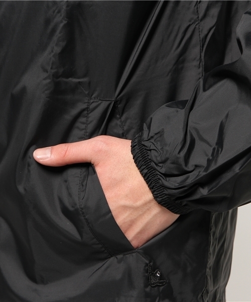 Mark Gonzales(マーク・ゴンザレス)の「メンズ マークゴンザレス ナイロン コーチジャケット MARK GONZALES MG15S-B01(ナイロンジャケット・メンズ・ホワイト/ブラック・LARGE/MEDIUM/SMALL)」の11枚目の写真