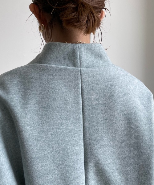 DouDou(ドゥドゥ)の「【WEB限定】WOOLY Vネックハーフコート(その他アウター・レディース・サックスブルー/ブラック/アイボリー・FREE)」の6枚目の写真