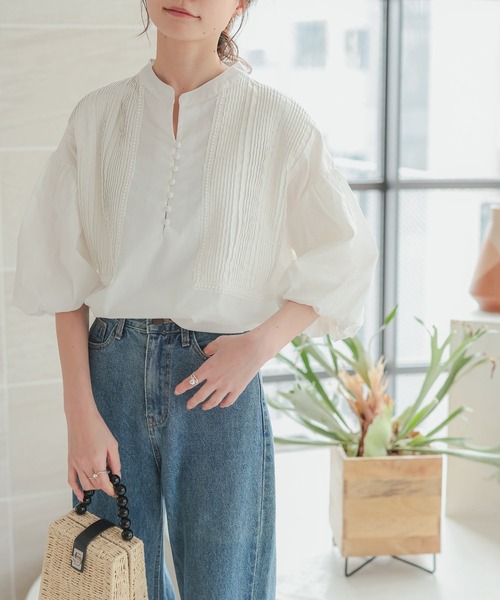 Isn't She?（イズントシー）の「ピンタックボリュームスリーブブラウス（シャツ/ブラウス・レディース・ブラック/オフホワイト/ベージュ・FREE）」の16枚目の写真