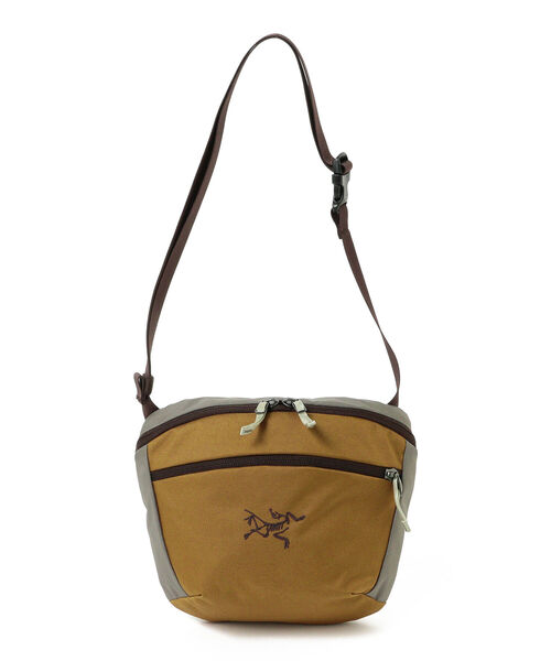 ARC'TERYX(アークテリクス)の「ARC’TERYX / MANTIS2 Waist Pack(ショルダーバッグ・メンズ・ネイビー/ブラック/カーキ・ONE SIZE)」の2枚目の写真