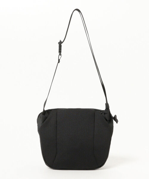 ARC'TERYX(アークテリクス)の「ARC’TERYX / MANTIS2 Waist Pack(ショルダーバッグ・メンズ・ネイビー/ブラック/カーキ・ONE SIZE)」の9枚目の写真