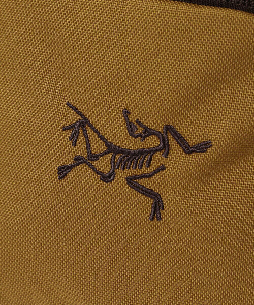 ARC'TERYX(アークテリクス)の「ARC’TERYX / MANTIS2 Waist Pack(ショルダーバッグ・メンズ・ネイビー/ブラック/カーキ・ONE SIZE)」の13枚目の写真