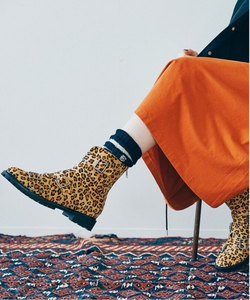 RNA（アールエヌエー）の「E4863 ラインルーズソックス（ソックス/靴下・レディース・ホワイト×ブラック/ブラック×ホワイト/ダークオレンジ・FREE）」の16枚目の写真