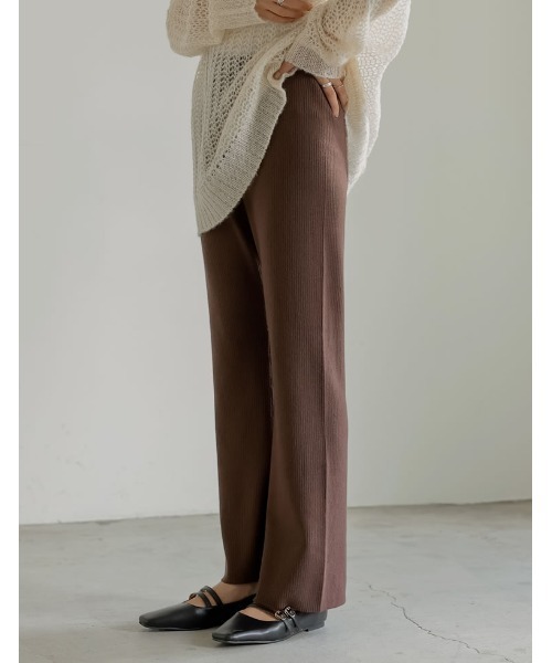 Re:EDIT（リエディ）の「[ZOZO限定][累計販売枚数2万枚][お気に入り数2万][脚長効果抜群][低身長/大きいサイズ有]リブニットスリムフレアパンツ（その他パンツ・レディース・グリーン/ブラック/ベージュ/アイボリー/オレンジ/ダークブラウン/チャコールグレー/ブルー/モカ/ネイビー/マスタード/レッド系その他/カーキ・SHORT/MEDIUM/LARGE/X-LARGE/AM）」の16枚目の写真