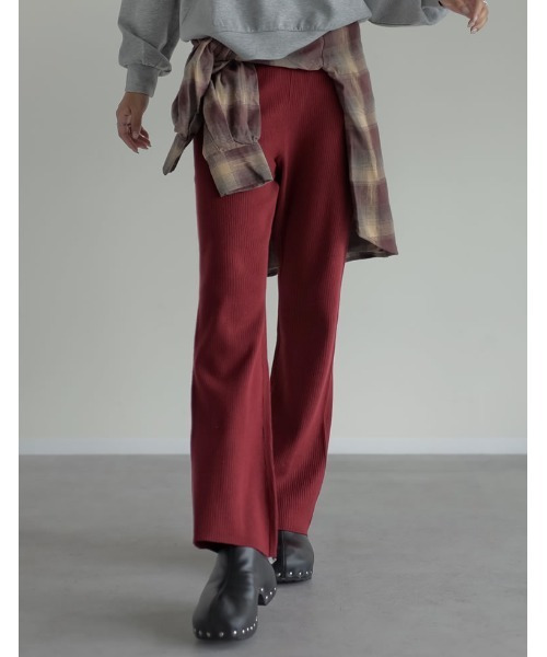 Re:EDIT（リエディ）の「[ZOZO限定][累計販売枚数2万枚][お気に入り数2万][脚長効果抜群][低身長/大きいサイズ有]リブニットスリムフレアパンツ（その他パンツ・レディース・グリーン/ブラック/ベージュ/アイボリー/オレンジ/ダークブラウン/チャコールグレー/ブルー/モカ/ネイビー/マスタード/レッド系その他/カーキ・SHORT/MEDIUM/LARGE/X-LARGE/AM）」の22枚目の写真