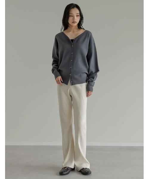 Re:EDIT（リエディ）の「[ZOZO限定][累計販売枚数2万枚][お気に入り数2万][脚長効果抜群][低身長/大きいサイズ有]リブニットスリムフレアパンツ（その他パンツ・レディース・グリーン/ブラック/ベージュ/アイボリー/オレンジ/ダークブラウン/チャコールグレー/ブルー/モカ/ネイビー/マスタード/レッド系その他/カーキ・SHORT/MEDIUM/LARGE/X-LARGE/AM）」の15枚目の写真