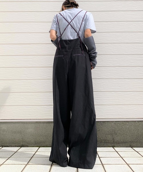 Q（キュー）の「キャミサロペット（サロペット/オーバーオール・レディース・ブラック/ベージュ・MEDIUM）」の7枚目の写真