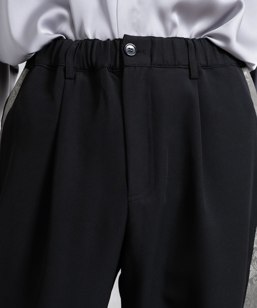 Adoon plain(アドーンプレーン)の「【Adoon plain】配色サイドライントラックパンツ(その他パンツ・メンズ・ブラック/ボルドー・MEDIUM/LARGE)」の10枚目の写真