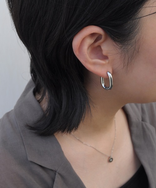 ieLS(イエルズ)の「金属アレルギー対応 「ieLS」ステンレス クロッシング ボリュームフープピアス(ピアス(両耳用)・メンズ・シルバー/ゴールド・ONE SIZE)」の3枚目の写真