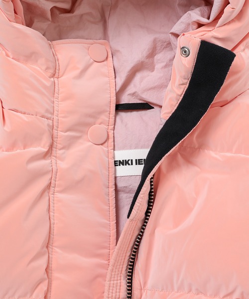 IENKI IENKI（イエンキイエンキ）の「Belted Puffer Jacket（ダウンジャケット/コート・レディース・ピンク/ブラック・S）」の4枚目の写真