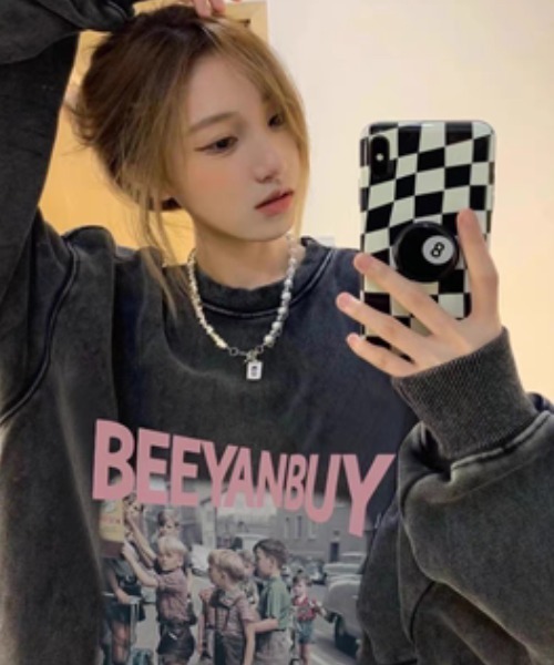 .KOM（ドットコム）の「『.KOM/ドットケーオーエム』ユーズドライクピグメントトレーナー【Y】【CN】（スウェット・レディース・ブラック・FREE）」の6枚目の写真