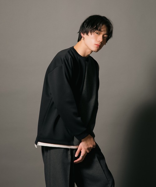 Blue Standard (ブルースタンダード)の「【BLUE STANDARD/ブルースタンダード】フェイクレイヤード 切り替えデザイン ダンボールカットソー ロンT(Tシャツ/カットソー・メンズ・グリーン/ブラック/ブラック系その他/グレー・MEDIUM/LARGE/X-LARGE)」の16枚目の写真