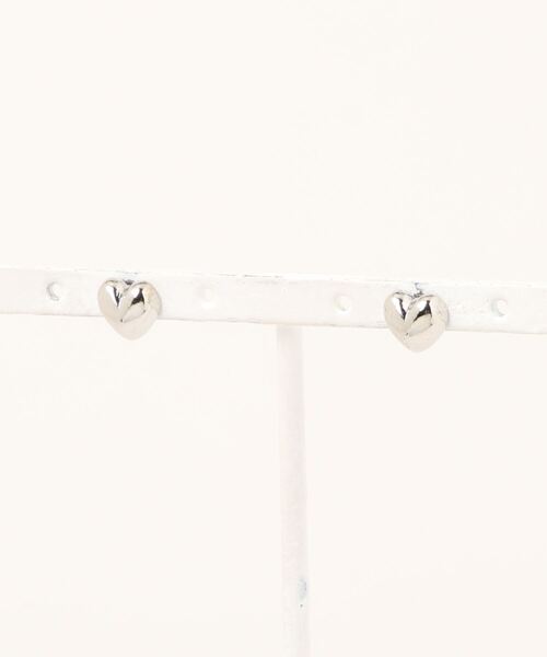 AMERICAN HOLIC（アメリカンホリック）の「プラァンプハートピアス（ピアス（両耳用）・レディース・ゴールド/シルバー・FREE）」の7枚目の写真