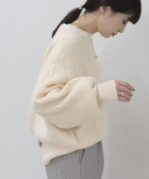 fredy emue（フレディエミュ）の「袖ボリューム片畦ニット（ニット/セーター・レディース・ラベンダー/ベージュ/オレンジ/アイボリー・38）」の2枚目の写真
