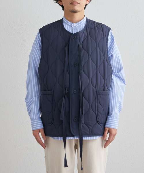 CIAOPANIC TYPY（チャオパニックティピー）の「コード紐付きミリタリー中綿ノーカラーキルティングベスト（ベスト・メンズ・ブルー/アイボリー/カーキ/ネイビー・ONE SIZE）」の5枚目の写真