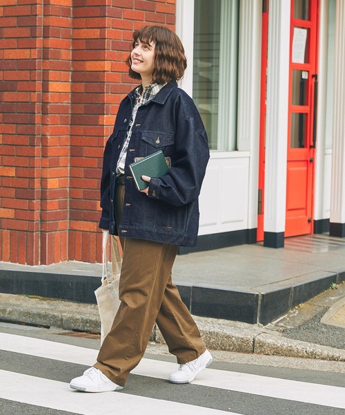 90s 短丈 デニムジャケット シンチバック made in Italy 刺繍 90s 短丈 デニムジャケット シンチバック made in Italy 刺繍