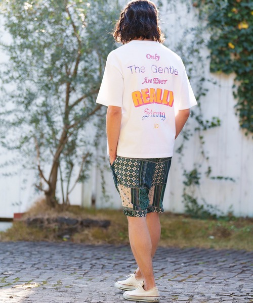 CAMBIO(カンビオ)の「mt8297- ビッグシルエットプリントTシャツ(famous quoteバッグ)(Tシャツ/カットソー・メンズ・ネイビー/ホワイト/ブラック・XL/M/S/L)」の5枚目の写真