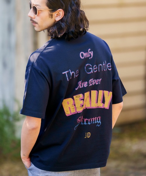 CAMBIO(カンビオ)の「mt8297- ビッグシルエットプリントTシャツ(famous quoteバッグ)(Tシャツ/カットソー・メンズ・ネイビー/ホワイト/ブラック・XL/M/S/L)」の8枚目の写真