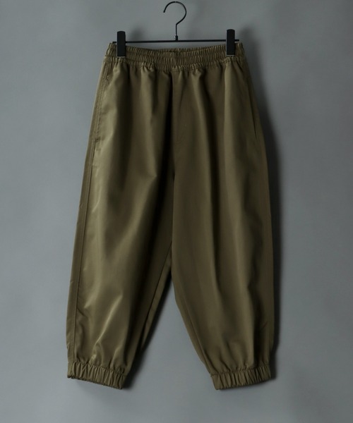 SITRY（シトリー）の「Relax easy cropped Jogger Pants/リラックス イージー クロップド ジョガーパンツ（その他パンツ・メンズ・ベージュ/チャコールグレー/カーキ/ブラック・M/L）」の4枚目の写真
