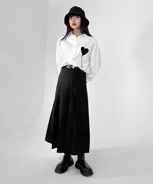 LVEU.（ラブユ.）の「【LVEU.】ハート刺繍デザインシャツ / トップス シャツ ブラウス オーバー 長袖 羽織 ハート 刺繍 レギュラー ホワイト ブルー パープル ZOZOTOWN限定（シャツ/ブラウス・レディース・ホワイト/ブルー/パープル・FREE）」の18枚目の写真