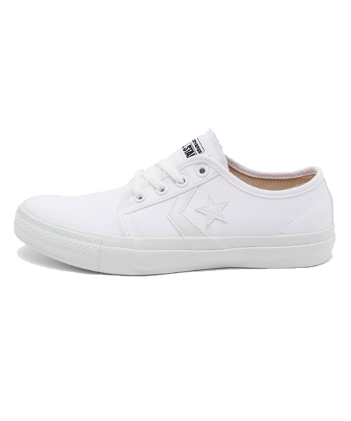 VENCEEXCHANGE(ヴァンスエクスチェンジ)の「CONVERSE コンバースXLシェブロンスターCKOX (スニーカー・メンズ・ホワイト・MEDIUM/LARGE)」の2枚目の写真