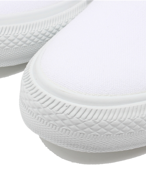 VENCEEXCHANGE(ヴァンスエクスチェンジ)の「CONVERSE コンバースXLシェブロンスターCKOX (スニーカー・メンズ・ホワイト・MEDIUM/LARGE)」の5枚目の写真