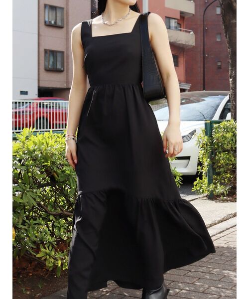 EVRIS(エヴリス)の「バックシャーリングロングワンピース(ワンピース・レディース・ホワイト/ブラック・FREE)」の11枚目の写真