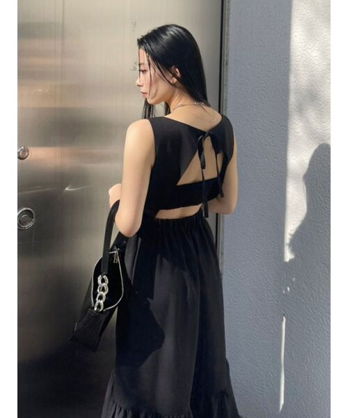 EVRIS(エヴリス)の「バックシャーリングロングワンピース(ワンピース・レディース・ホワイト/ブラック・FREE)」の18枚目の写真