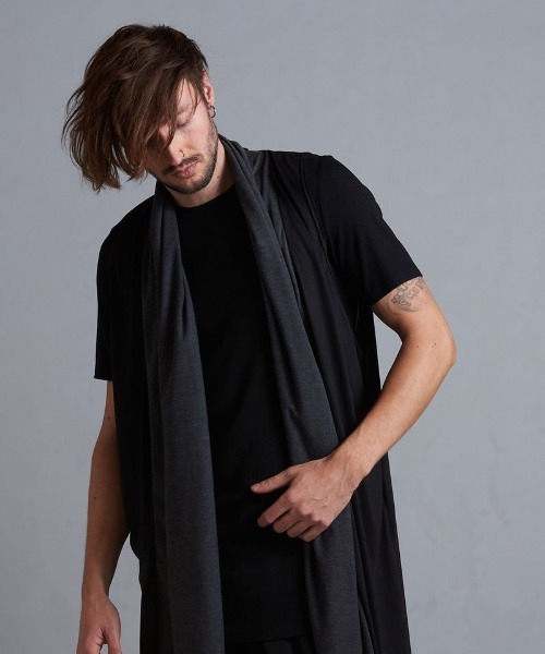 NO ID.（ノーアイディ）の「【NO ID.】Sleeveless Drape Gown / ノースリーブ ドレープ ガウン（カーディガン/ボレロ・メンズ・グレー/その他23/ブラック・ONE SIZE）」の5枚目の写真