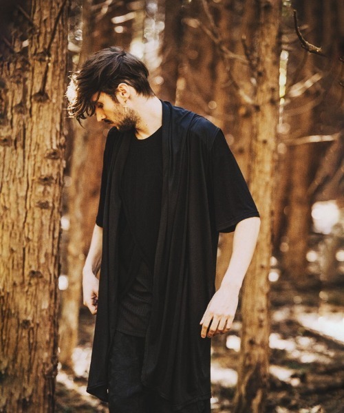 NO ID.（ノーアイディ）の「【NO ID.】Sleeveless Drape Gown / ノースリーブ ドレープ ガウン（カーディガン/ボレロ・メンズ・グレー/その他23/ブラック・ONE SIZE）」の12枚目の写真
