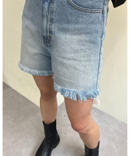 WHO'S WHO gallery(フーズフーギャラリー)の「ブラストデニムショートパンツ(デニムパンツ・レディース・ブラック/サックスブルー/ブルー・FREE)」の9枚目の写真