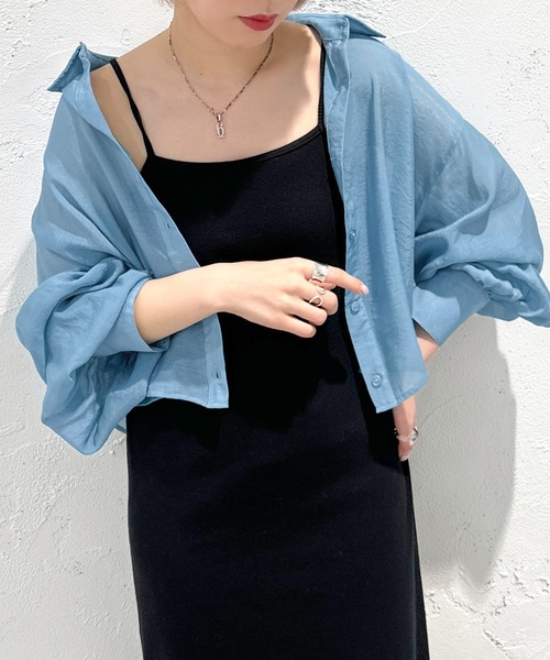 apres jour mignon（アプレジュールミニョン）の「クロップドシアーシャツ【ZOZOTOWN限定アイテム】（シャツ/ブラウス・レディース・グレー/オフホワイト/ピンク/ブルー/グリーン・X-LARGE/フリー）」の4枚目の写真