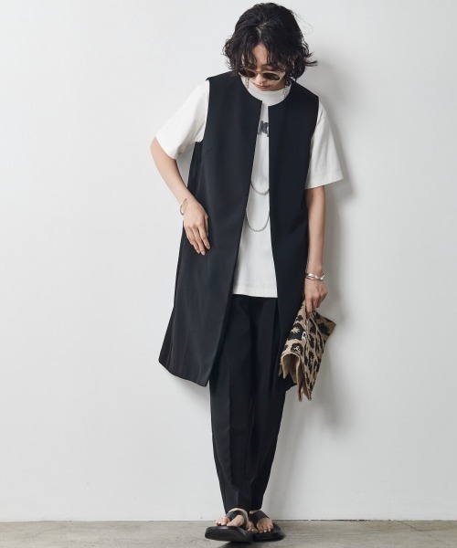 CHIC STYLE（シックスタイル）の「＜大きいサイズ＞綿100％ロゴ箔プリントTシャツ シックスタイル（Tシャツ/カットソー・レディース・ブラック/オフホワイト・L/LL/3L/4L/5L）」の16枚目の写真