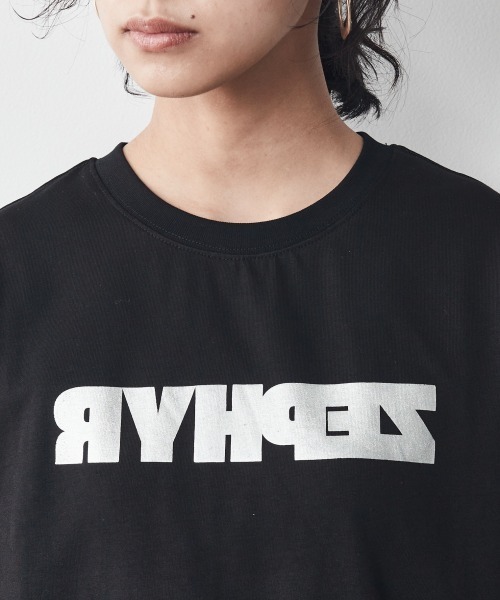 CHIC STYLE（シックスタイル）の「＜大きいサイズ＞綿100％ロゴ箔プリントTシャツ シックスタイル（Tシャツ/カットソー・レディース・ブラック/オフホワイト・L/LL/3L/4L/5L）」の21枚目の写真