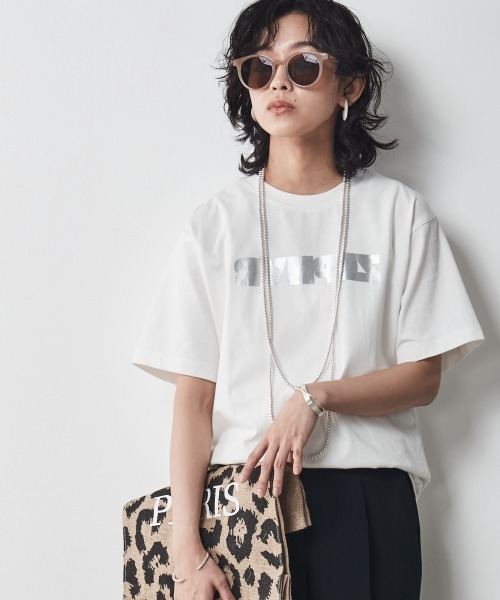 CHIC STYLE（シックスタイル）の「＜大きいサイズ＞綿100％ロゴ箔プリントTシャツ シックスタイル（Tシャツ/カットソー・レディース・ブラック/オフホワイト・L/LL/3L/4L/5L）」の19枚目の写真