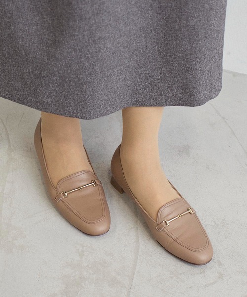 Riz raffinee（リズラフィーネ）の「ヒールアップスクエアローファー（ローファー・レディース・ブラック/ナチュラル/ライトブラック/アイボリー/ダークブラウン/イエロー×グリーン・23cm/23.5cm/24cm/24.5cm/22.5cm/22cm/25cm）」の21枚目の写真